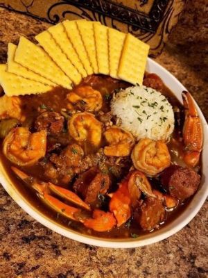  Gumbo! A Soulful Symphony of Flavors and Textures from the Heart of the Bayou